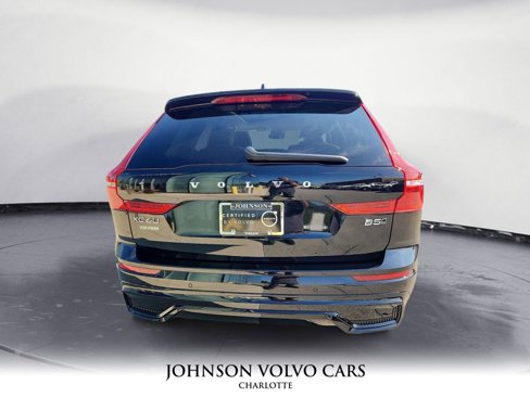 Certified 2025 Volvo XC60 B5 Plus w/ Climate Package image 25