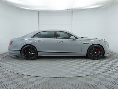 New 2025 Bentley Flying Spur Plug-In Hybrid image 4