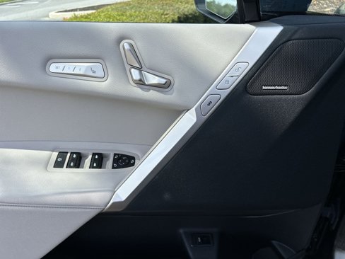 New 2026 BMW iX xDrive45 image 16