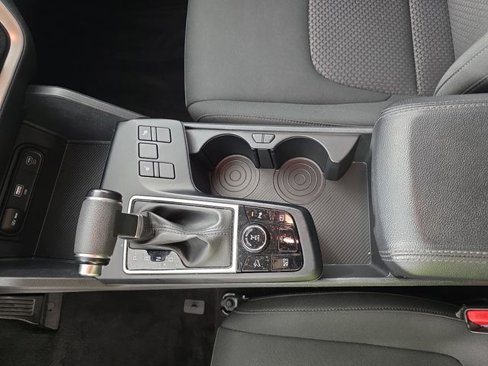 Used 2023 Kia Sportage LX image 5