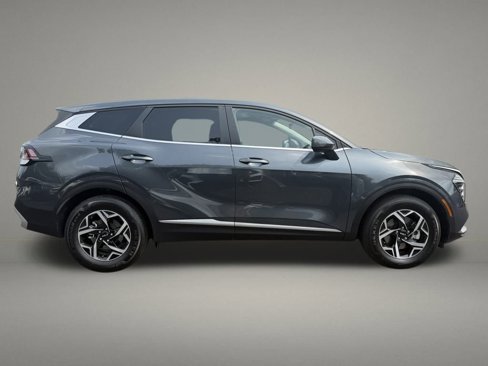 Used 2024 Kia Sportage LX image 6