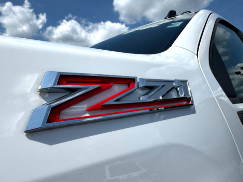 Used 2025 Chevrolet Silverado 2500 LT w/ All Star Edition image 9