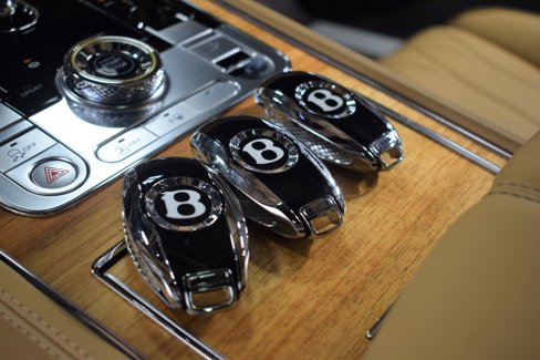 New 2024 Bentley Continental GT Azure image 35