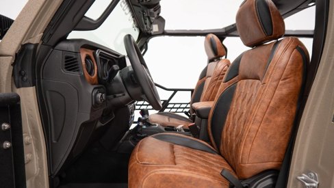 Used 2025 Jeep Wrangler Sport image 27