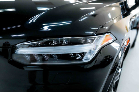 Used 2021 Volvo XC90 T8 R-Design w/ Advanced Package image 12
