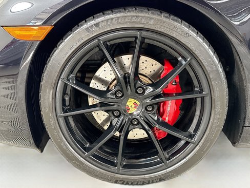Certified 2019 Porsche 911 Targa 4S image 26