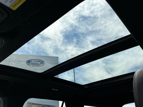 New 2025 Ford Explorer Platinum image 37