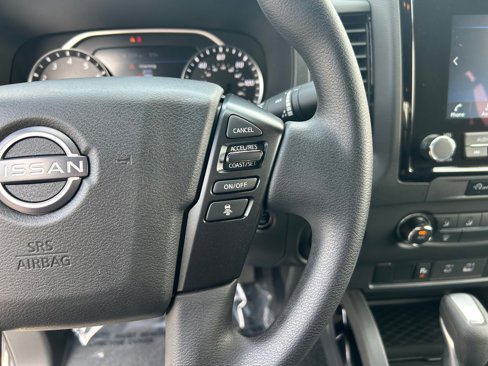 Used 2023 Nissan Frontier SV w/ Midnight Edition Package image 13