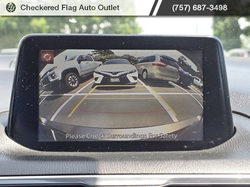 Used 2017 MAZDA MAZDA3 Grand Touring image 16