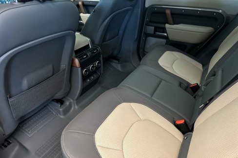 Used 2024 Land Rover Defender 130 X image 12