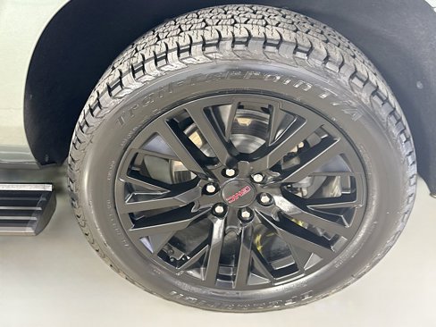 Used 2024 GMC Yukon XL Denali w/ LPO, Floor Liner Package image 34
