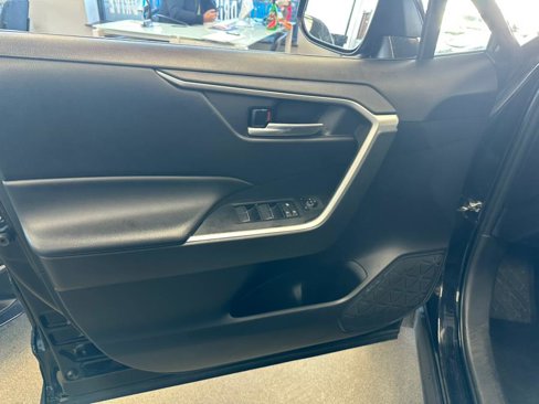 Used 2023 Toyota RAV4 XLE image 17