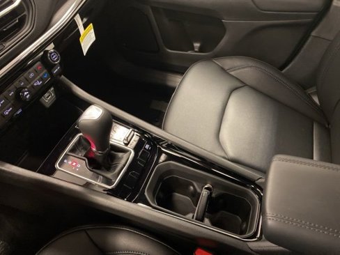New 2026 Jeep Compass Limited image 13