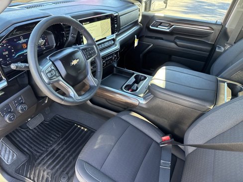 Used 2025 Chevrolet Silverado 2500 LT w/ Z71 Chrome Sport Edition image 10