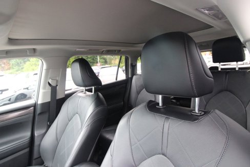 Used 2022 Toyota Highlander Platinum image 13