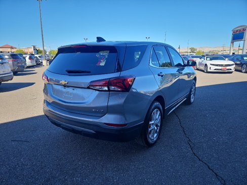 Used 2023 Chevrolet Equinox LT w/ Driver Convenience Package image 5