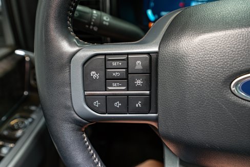 Used 2024 Ford F250 Lariat w/ Lariat Ultimate Package image 38