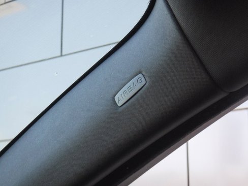 Used 2025 Jaguar F-PACE R-Dynamic S image 33
