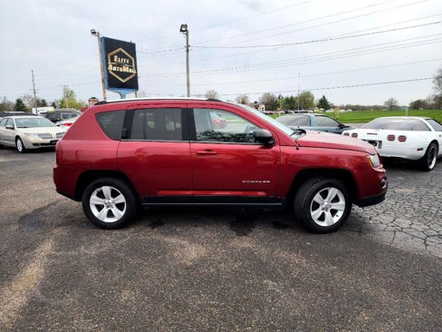 Used 2015 Jeep Compass Sport w/ Power Value Group image 4
