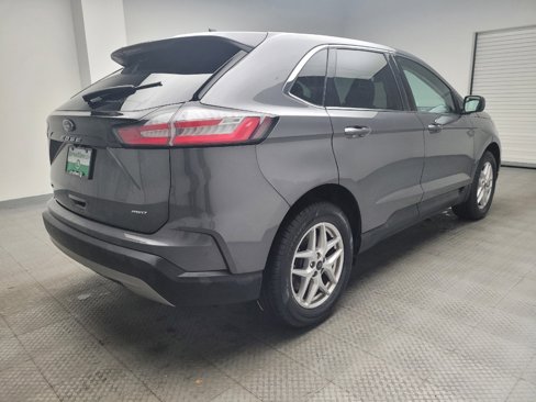 Used 2024 Ford Edge SEL image 9