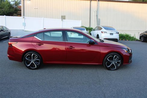 Used 2024 Nissan Altima 2.5 SR image 9