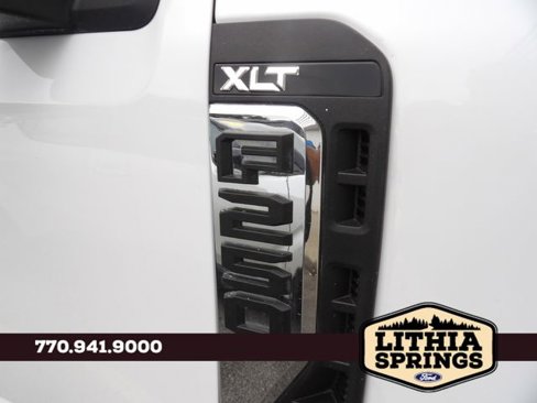 Used 2024 Ford F250 XLT w/ FX4 Off-Road Package image 10