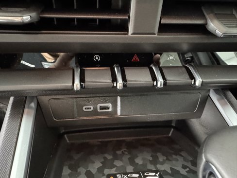 New 2025 Chevrolet Colorado LT w/ LT Convenience Package image 20