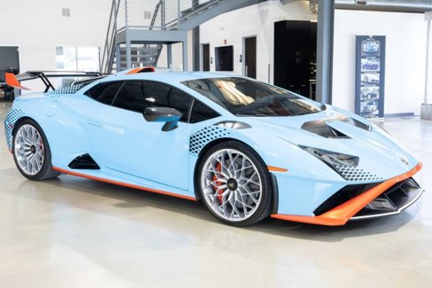 Used 2022 Lamborghini Huracan STO image 3
