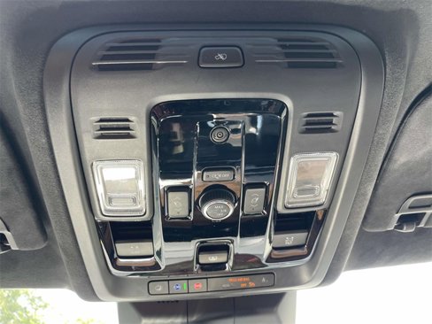 Used 2025 Cadillac Escalade Sport Platinum w/ LPO, ONYX Package image 34