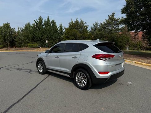 Used 2018 Hyundai Tucson SEL image 3