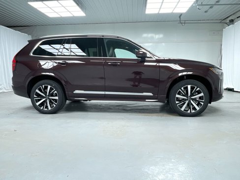 New 2026 Volvo XC90 B5 Core image 2