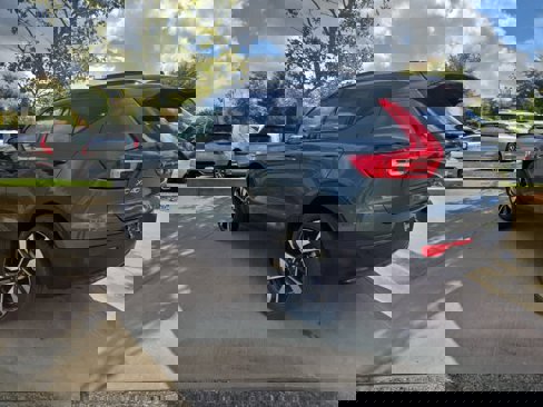 New 2026 Volvo XC40 B5 Ultra w/ Protection Package Premier image 5