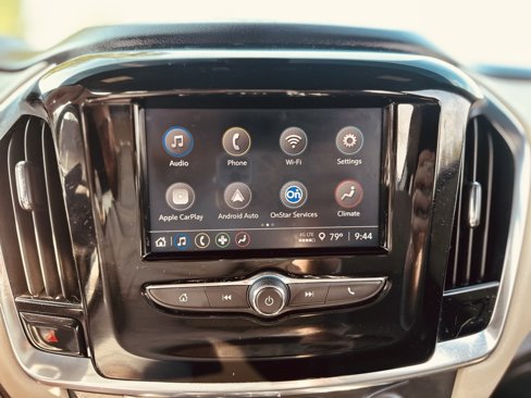 Used 2023 Chevrolet Traverse LS image 25