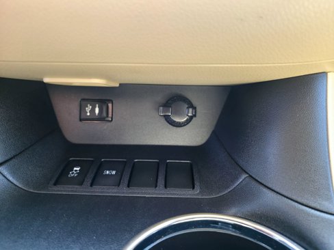 Used 2015 Toyota Highlander Limited image 13