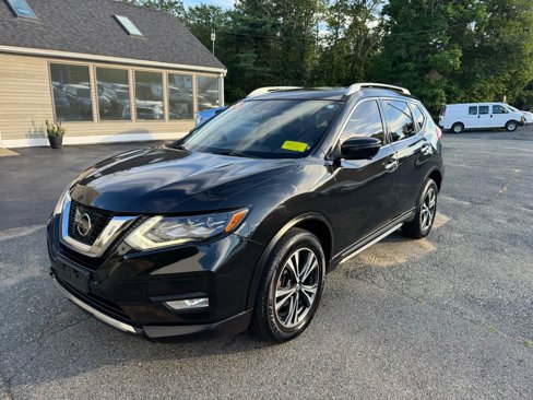 Used 2017 Nissan Rogue SL w/ SL Premium Package image 3