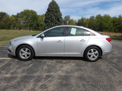 Used 2016 Chevrolet Cruze LT image 9