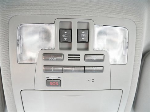Used 2016 Toyota Highlander Limited Platinum image 24