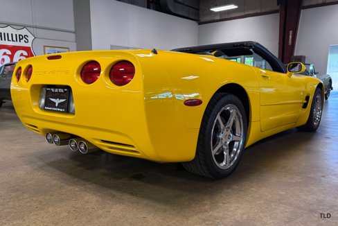 Used 2002 Chevrolet Corvette Convertible w/ Preferred Equipment Group2 image 17