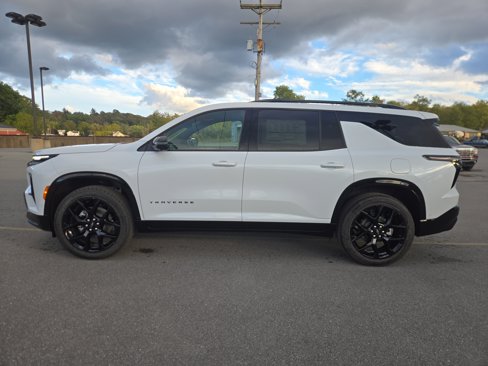 New 2026 Chevrolet Traverse RS w/ LPO, Floor Liner Package image 7