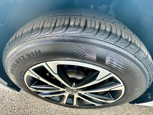 Used 2024 Volkswagen Jetta Sport image 48