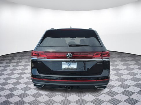 New 2025 Volkswagen Atlas SE image 9