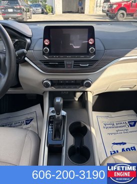 Used 2025 Nissan Altima 2.5 SV image 17