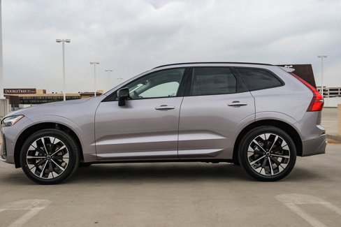 New 2026 Volvo XC60 B5 Plus w/ Climate Package PRO image 8