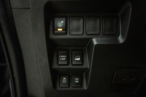 Used 2025 Nissan Frontier PRO-4X image 22