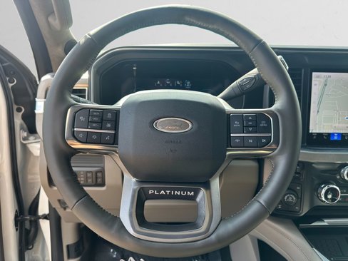 Used 2025 Ford F250 Platinum w/ Platinum Plus Package image 14