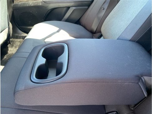 Used 2022 Toyota Camry LE image 28