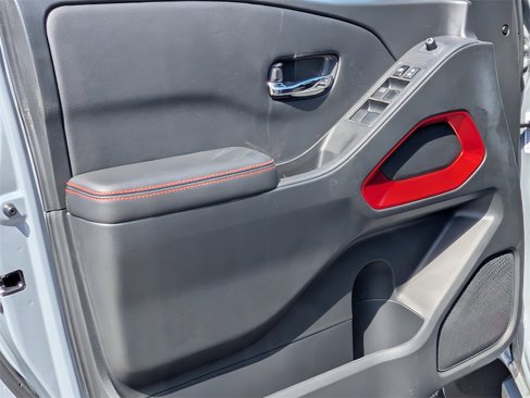 New 2025 Nissan Frontier PRO-4X w/ Pro Convenience Package image 17