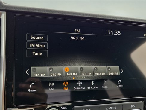 Used 2025 Nissan Frontier SV image 21