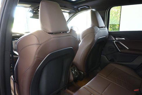 New 2025 BMW X1 xDrive28i w/ Premium Package image 11