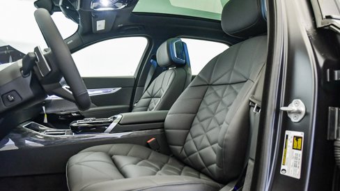 New 2026 BMW 740i w/ Premium Package image 22
